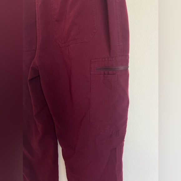 FIGS “Burgundy” Yola Skinny Scrub Pants Size Medium Petite - Picture 7 of 8